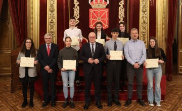 Siete estudiantes de seis centros de Pamplona, Tudela y Peralta reciben los Premios Extraordinarios de ESO y Bachillerato de Navarra